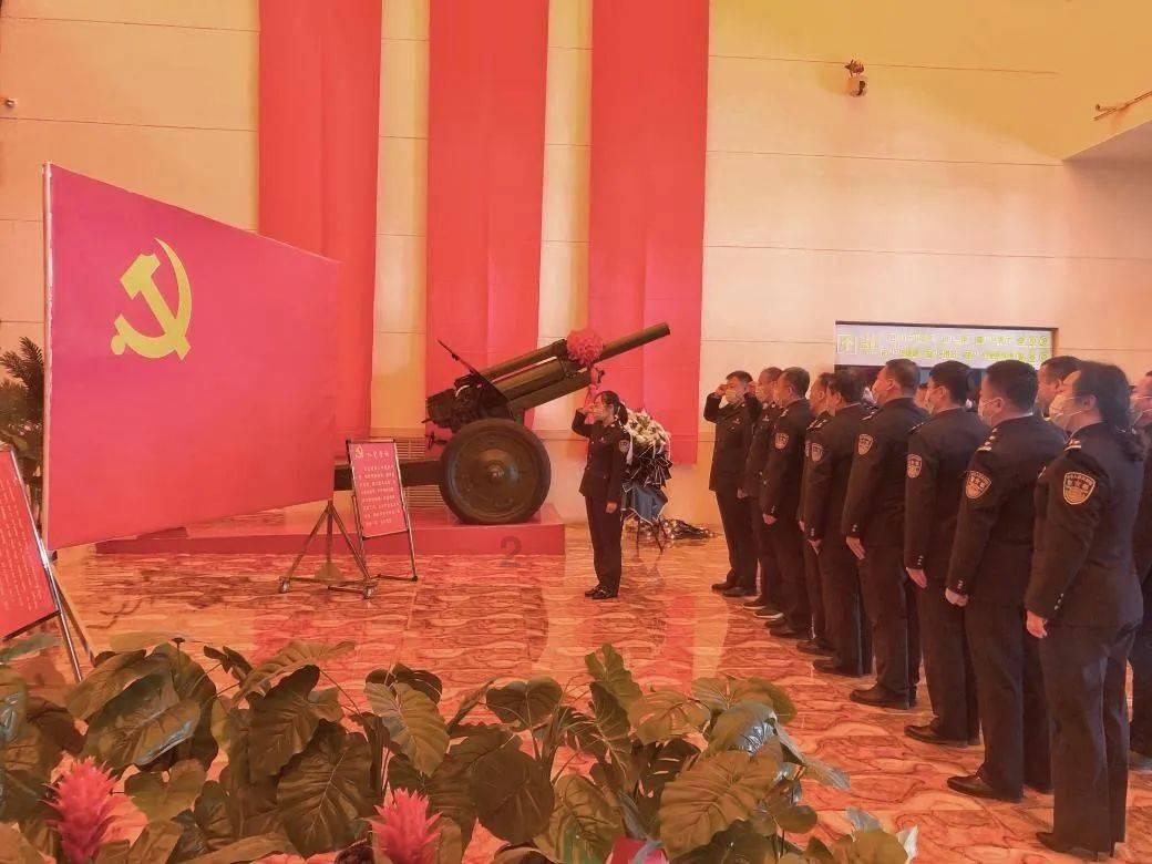 毁灭战士4